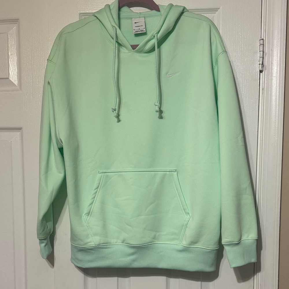 💜 Nike Therma Fit Hoodie